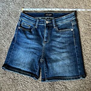 Judy Blue Hi-Rise Mid-Length SMALL Shorts - Blue